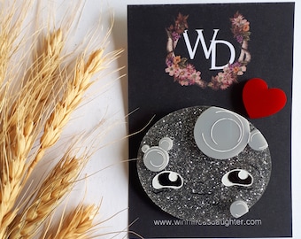 Smiling Moon Face Novelty Acrylic Brooch with Red Heart Pin, Silver Glitter Moon