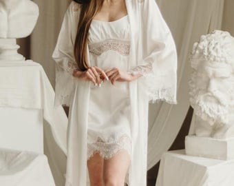 Bridal robe and wedding nightgown, bridal lingerie set, silk satin lace bridal robe, honeymoon lingerie, bridal peignoir, bridal shower robe