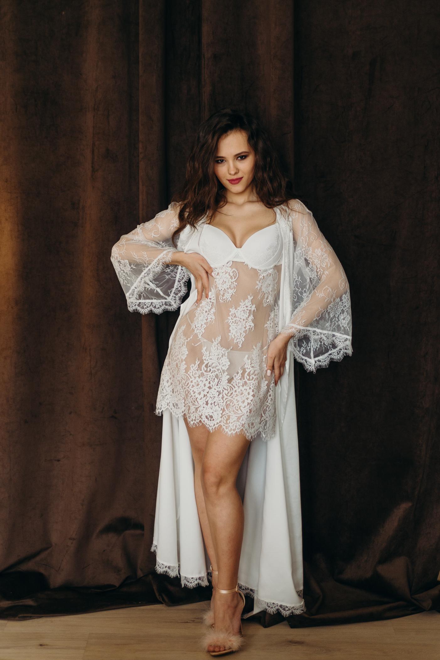 Completo intimo, vestaglia da sposa lunga color avorio e camicia