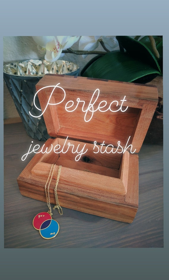 1970's Cedar Wooden Jewelry Box with Diamond Inlay Gem