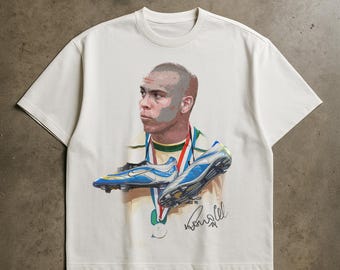 Vintage 90s Nike Striker Ronaldo #9 Brazilian Former Footballer T