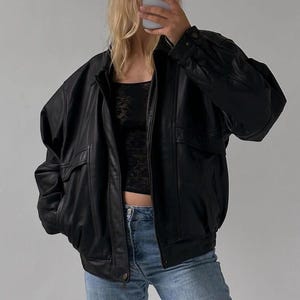 Oversized Black Sheepskin Leather Bomber Jacket: Women&#39;s Streetwear