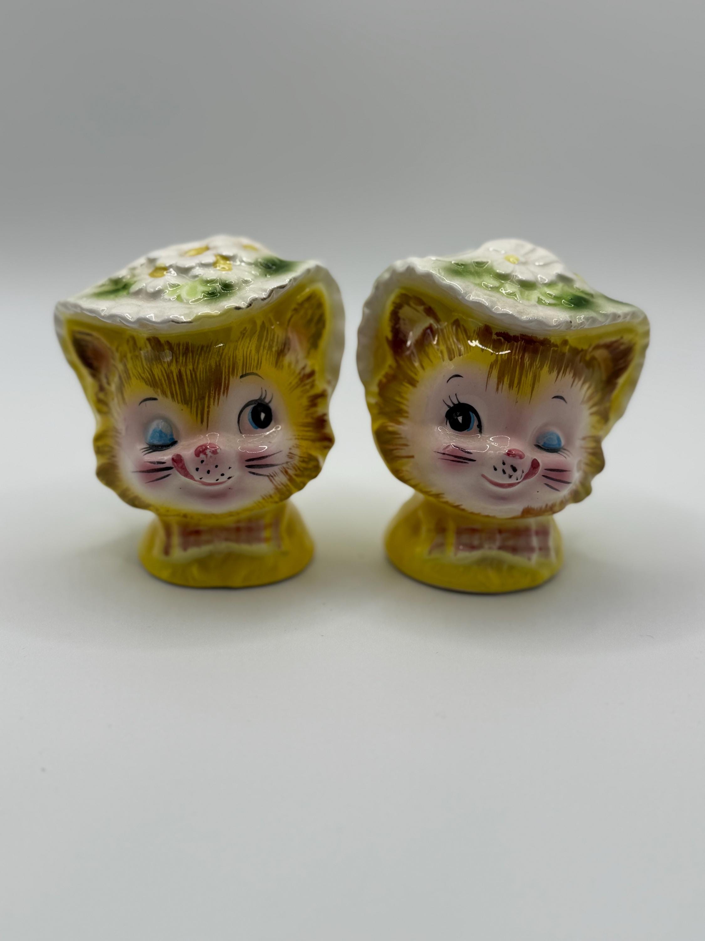   ソルトアンドペッパー　ヴィンテージ 60’s Vintage Old Man and Woman Salt & Pepper Shakers - Made in