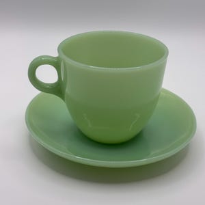 Vintage Fire-King St Denis Jadeite Cup and Saucer Set – Mid-Century Anchor Hocking Jade Green Glass – Restaurant Ware Coffee Cup - C mug