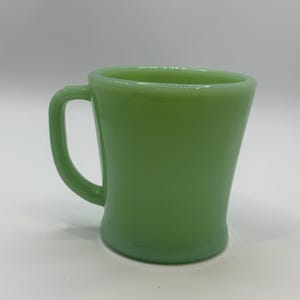 Vintage Jadeite Shaving Mug – Fire-King Style Flat-Bottom Mug – Green Milk Glass