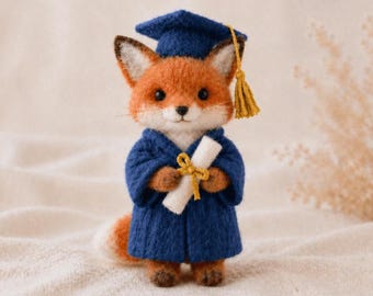 Zorro de graduación de fieltro de aguja, figura de animal de graduación de fieltro de lana hecha a mano, opciones de conejo y oso, regalo de la clase de 2026, recuerdo de diploma
