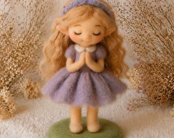 Muñeca de fieltro de aguja para niña, muñeca de hada de lana hecha a mano, figura de fieltro inspirada en la pedagogía Waldorf, linda decoración de niña de 15 cm, escultura suave, regalo para ella.