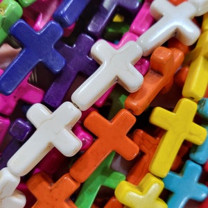 10 Colors Cross Beads Howlite Magnesite Turquoise Gemstone Christian Cross 16pcs 15&quot; Strand 25x18mm Blue White Black Red Green Purple Yellow
