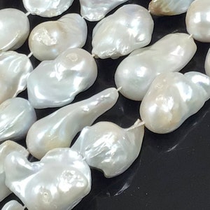 AAA 100% natural real nice quality baroque pearl 20-30mm natural freedom shape, Gorgeous natural white baroque fresh water pearl 15”