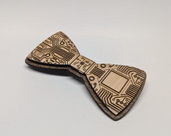 Holzplatine Fliege | Technik Geek Geschenk