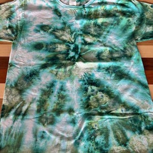 Hand-Dyed Tie Dye Ice Dye Shirt - SWIRLEY - Size M