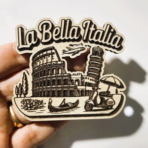 La Bella Italia Hölzerner Kühlschrankmagnet - handgemachtes italienisches Souvenir mit Kolosseum, Schiefem Turm, Gondel & Vespa - Reisegeschenkdekor