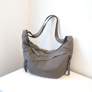 Lightweight Nylon Crossbody Bag: High Capacity Travel Purse