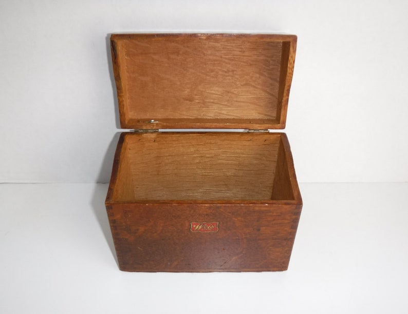 Weis Wood  Box Vintage Wood File Box Hinged Lid Recipe Card image 0