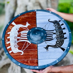 Viking Wooden Shield ~ Norse Longship Design ~ Medieval Warrior Decor ~  LARP Cosplay Prop ~ Drakkar Wooden Shield ~ décor shield