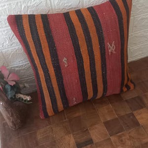 16x16-inch Vintage Kilim Pillowcase, Home Decor, Turkish Pillow, Kilim Pillow, Decorative Throw Pillow, Carpet Pillow, Kilim Cushion Cover
