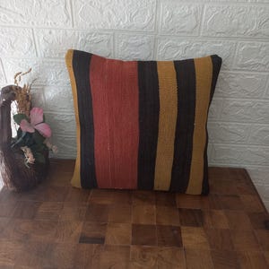 16x16-inch Vintage Kilim Pillowcase, Home Decor, Turkish Pillow, Kilim Pillow, Decorative Throw Pillow, Carpet Pillow, Kilim Cushion Cover