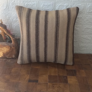 Handmade Light-Colored Turkish Kilim Pillow 40x40 cm (16x16 inches) - Square Bohemian Tribal Pillow, Authentic Cream White Decorative Pillow