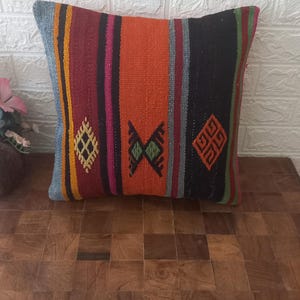 16x16-inch Vintage Kilim Pillowcase, Home Decor, Turkish Pillow, Kilim Pillow, Decorative Throw Pillow, Carpet Pillow, Kilim Cushion Cover
