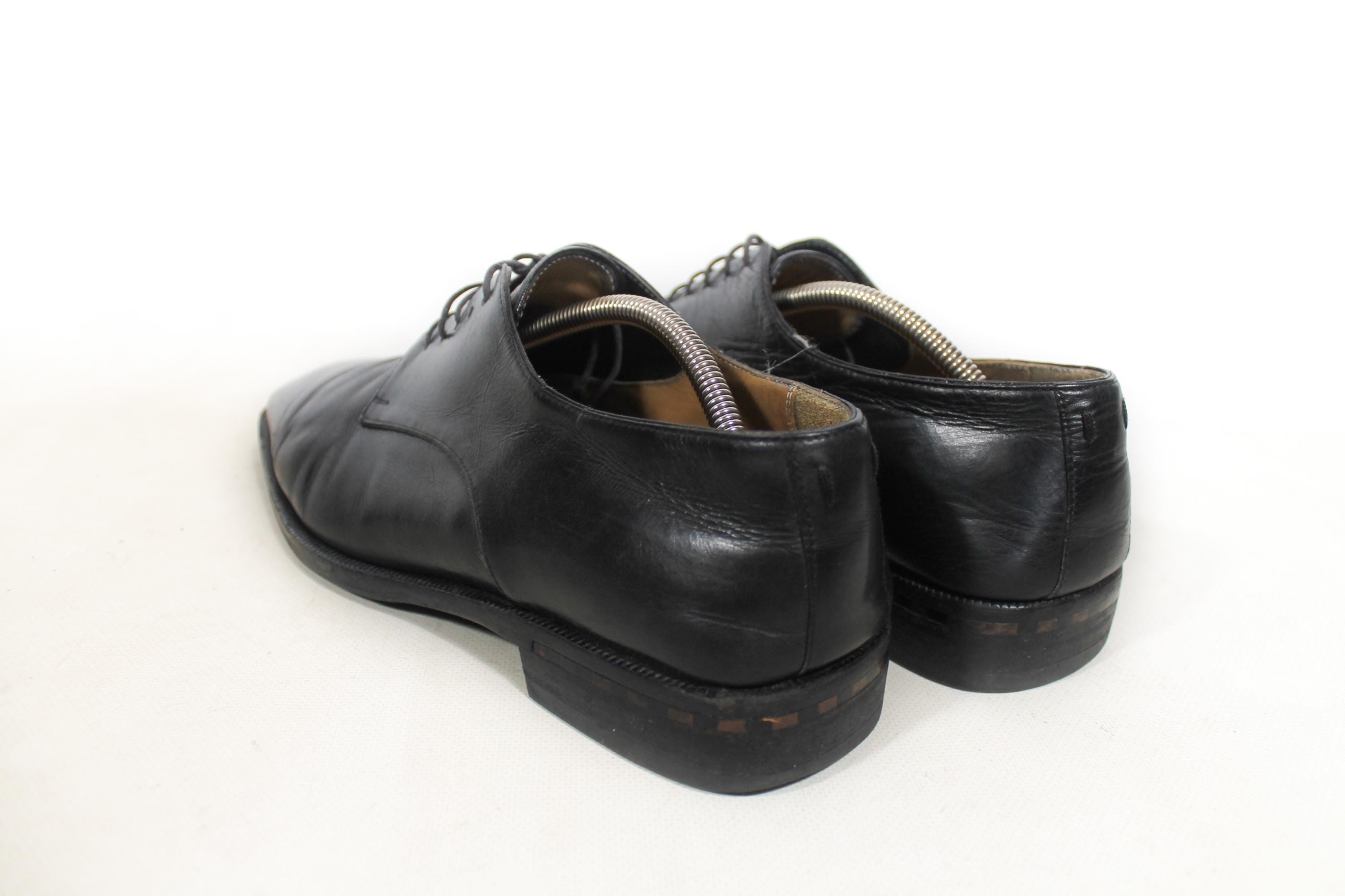 Louis Vuitton Mens Dress Shoes US Size 10 1/2 (UK Size 9 1/2) Louis Vuitton Mens Black Leather Dress Shoes Made in Italy  main image 2