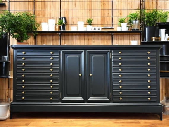 navy blue kitchen dresser Navy Blue Shaker Kitchen Cabinets