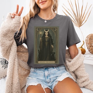Withcore Tarot T-Shirt - Dark Feminine Okkultes T-Shirt, Boho Spirituell Ästhetisches Geschenk für Sie, Boho Hexe Grafik Shirt