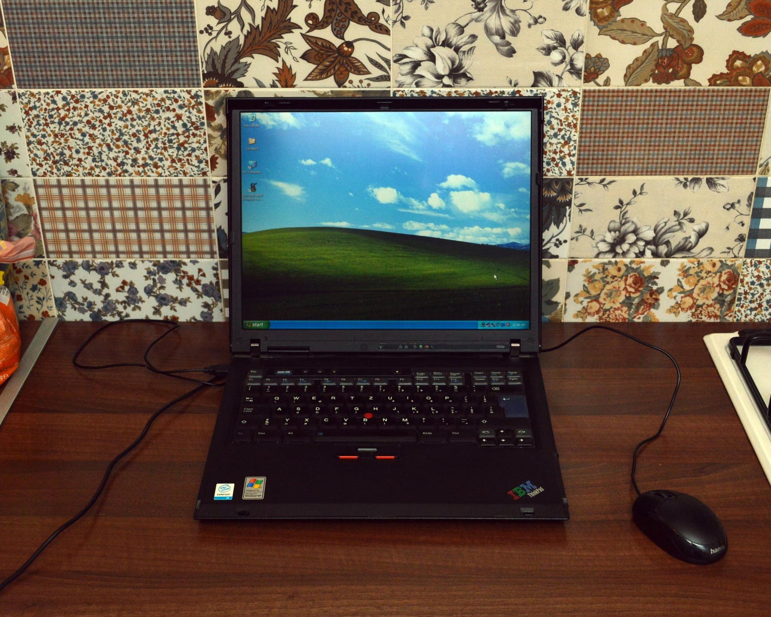 Windows XP搭載のヴィンテージノートパソコンIBM THINKPAD R50e - Etsy 日本