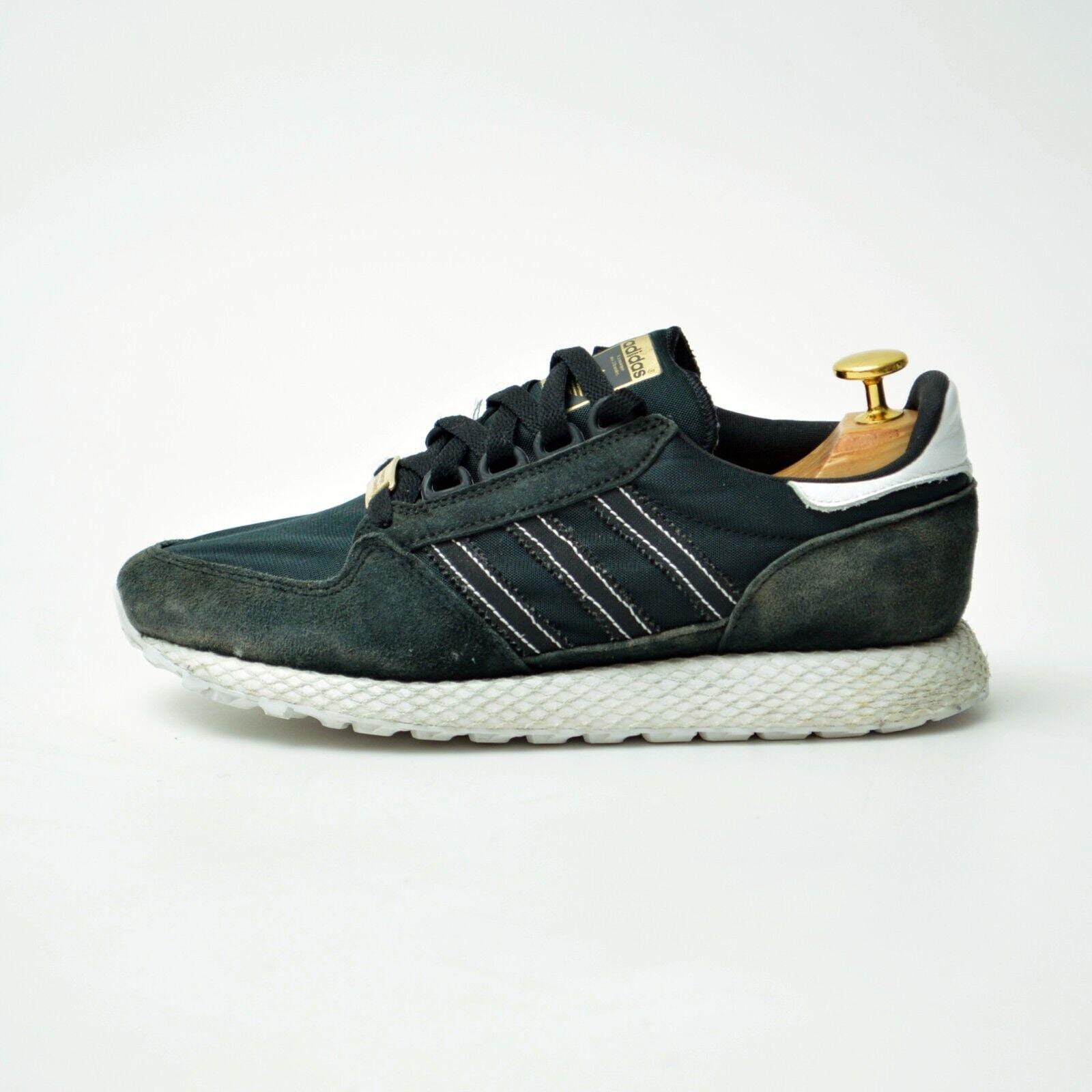 adidas gazelle silver green womens adidas forest grove EE5757