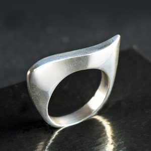 Vintage Wave Ring - Mid Century Modern Silver Ring - Modernist Abstract Ring - Minimalist Silver Art Ring - Vintage 1960s Silver Ring Size 8