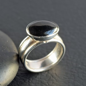 Classic Onyx Silver Ring - Beautiful Minimalist Silver Black Onyx Ring - Unique Stylish Statement Ring - Silver Black Onyx Ring - Size 8 3/4
