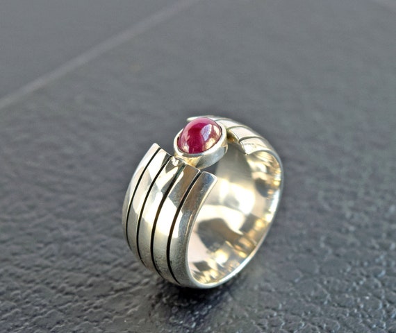 Heavy Ruby Silver Ring - Beautiful Minimalist Sil… - image 2