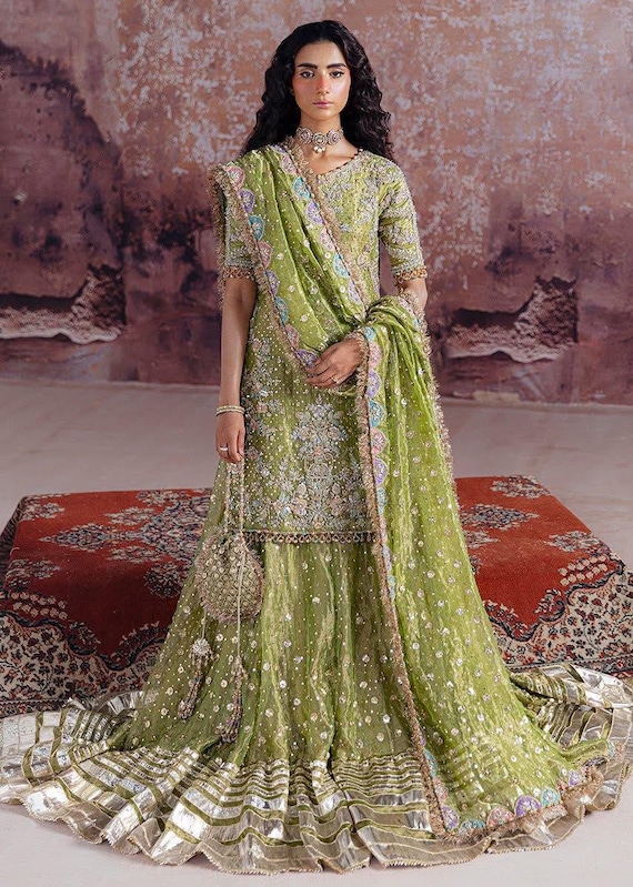 Pakistani Indian wedding sharara/Gharara suit, hand embroidered shalwar kameez, Pakistani wedding formal dress for party wear