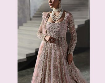 刺繍ネットマキシドレス：パキスタン・インドのウェディングデザイン