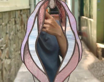 Special Pink Vulva Stained Glass Mirror, Vulva Stained Glass Art, Vulva Art, Stained Glass Suncatcher, Vulva Mirror, Feminine Power, Mirror