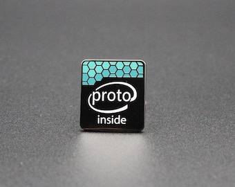 Pin de esmalte de 1 pulgada "Proto-inside" de CCL