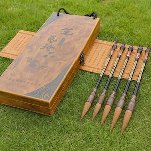 Kalligraphiepinsel-Set: Sumi-e Malerei, Geschenkbox aus Holz