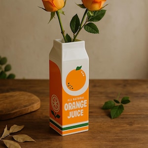 オレンジジュースカートンの花瓶 – フルーツをテーマにした個性的な陶器のホームデコレーション – キッチン好きの方へのユニークなギフト – 母へのギフトアイデア