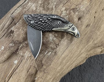 Eagle Head Folding Knife Keychain: Carved Feather Handle Mini Pocket Knife