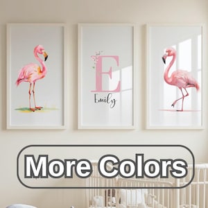 Juego de 3 impresiones de pared con flamencos rosas para guardería, nombre personalizado con flores, decoración para habitación de niña, impresiones de animales personalizadas.