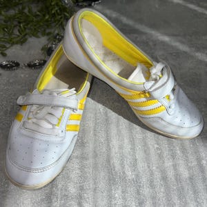 Y2K Adidas Yellow Stripe Sneakers – White Leather Low Tops with Velcro & Laces