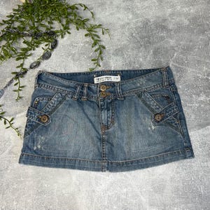 Low-Rise Y2K Utility Denim Mini Skirt
