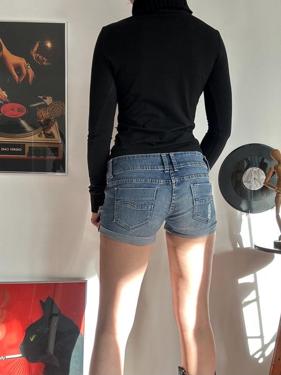 Y2K Deconstructed Top – Patchwork Denim, Grunge T… - image 10