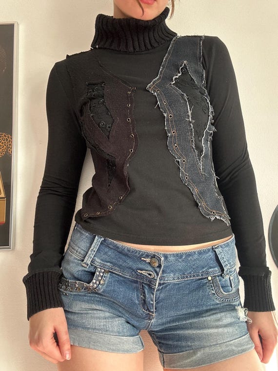 Y2K Deconstructed Top – Patchwork Denim, Grunge T… - image 5
