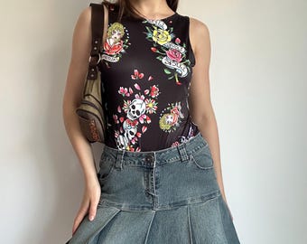 タトゥーボディスーツ エド・ハーディ – Y2K スカルローズグラフィックボディトップ