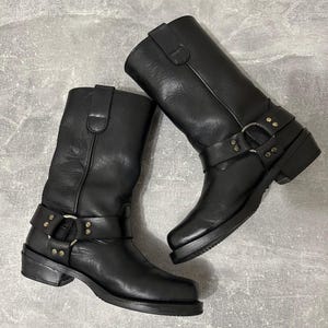 Unisex Black Leather Cowboy Boots – Western Style – EU 40 / US Men’s 7.5 / Women’s 9.5