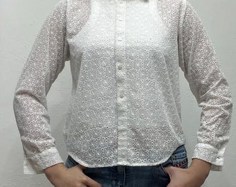Vintage Elegant Lace Blouse - 2000s Button-Up Top