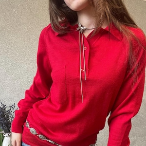 Vintage-Style Red Knit Polo Sweater – Minimalist Y2K Preppy Vibe
