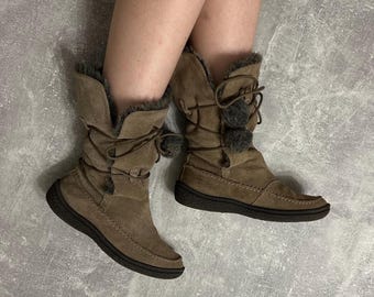 Vinterstövlar i mocka med pälsdetaljer, snörning, bohemiska mysiga skor med halva vaden