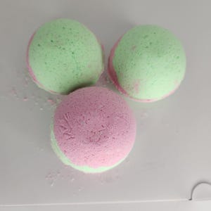 Bath Bombs, Ready to Ship