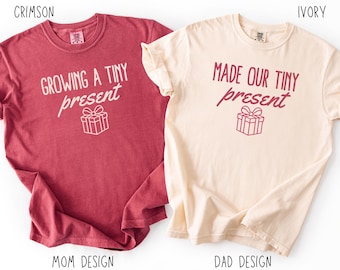 Christmas Pregnancy Announcement Shirts, Matching Couple Baby Reveal, Growing a Tiny Present, Holiday Baby Reveal, Comfort Colors